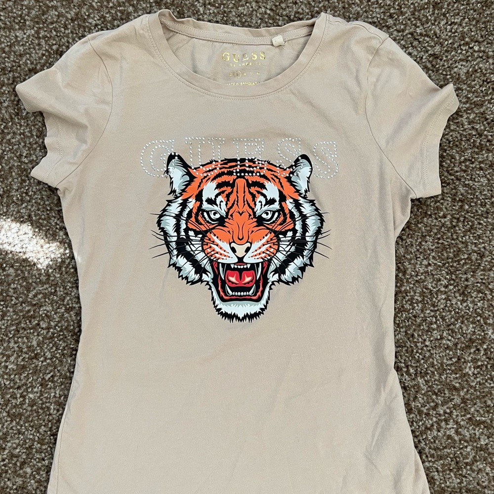 Guess T-shirt